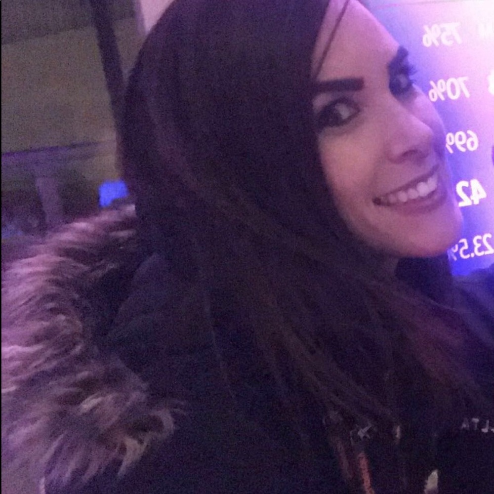 Meet your Posher, Randi